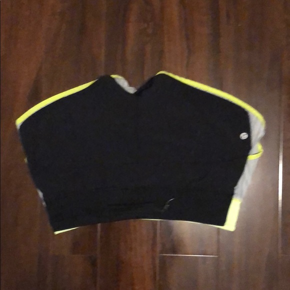 Lululemon Run Speed Shorts *fits smaller than 6 - Picture 5 of 5